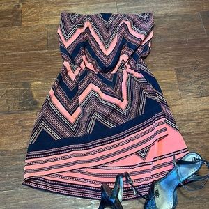 Women’s strapless dress